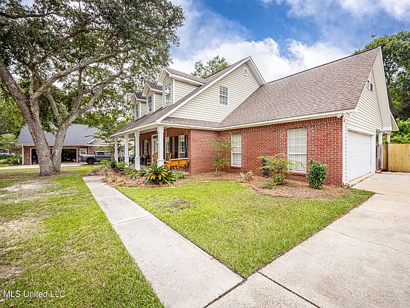 4th image of 3422 Dijon Ave