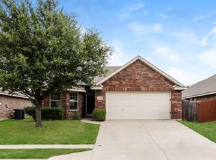 11929 Long Stone Dr, Burleson, TX 76028