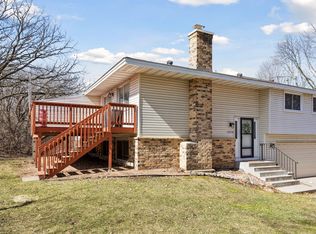 12238 Oak Leaf Cir, Burnsville, MN 55337