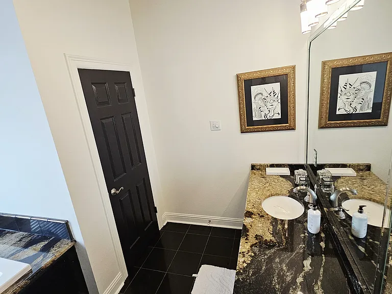 5670 Camelot Dr — Photo 28