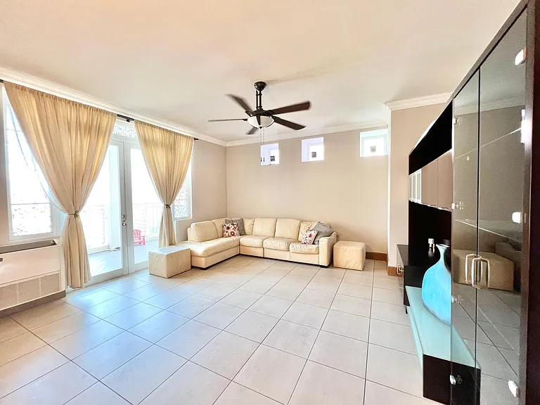 310 Avenida De Diego — Photo 2