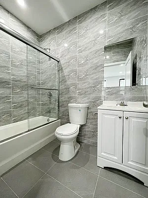 Rented by Greenland Group Realty | media 4