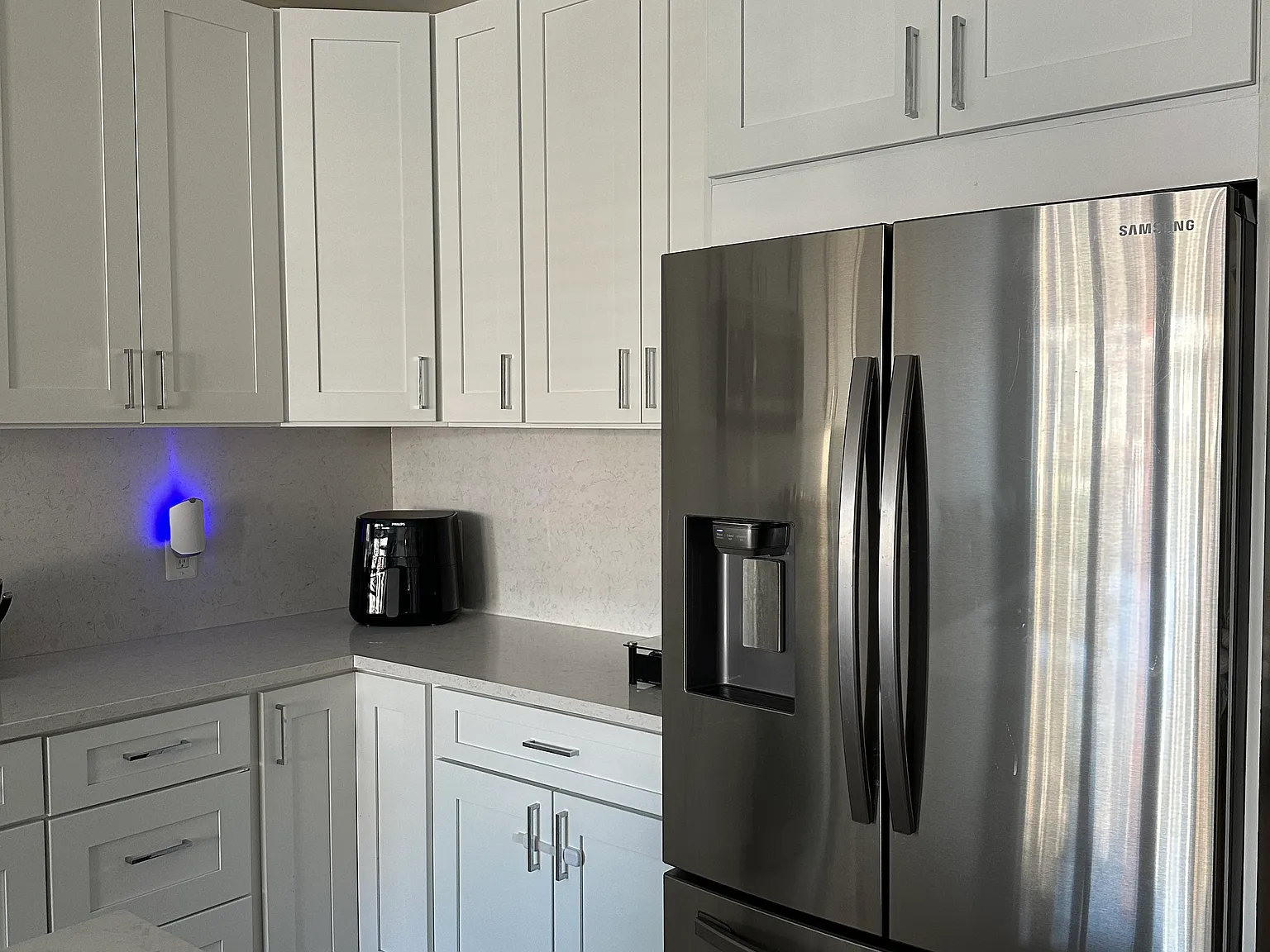 2 bed, 1200 sqft, $3,249 — Photo 3