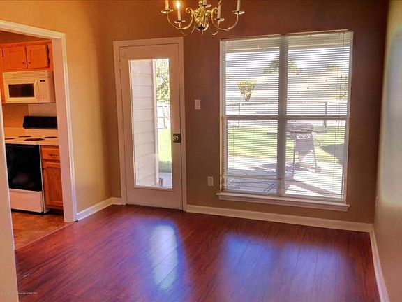 5th image of 5366 Bradley Ln