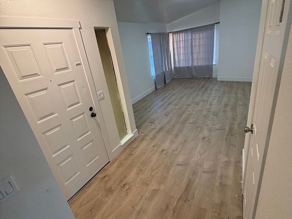 1st image of 540 Geoffrey St