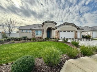 11701 Hollybrook Ln, Bakersfield, CA 93311