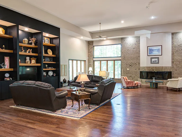 214 Shipmaster Dr — Photo 4