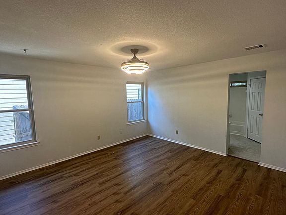 5th image of 13108 Kellies Farm Ln