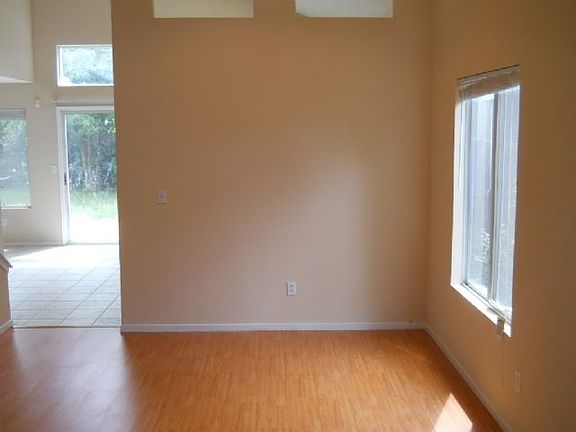 4th image of 2106 Tillie Lewis Dr