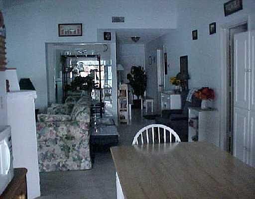 4th image of 56 Buxton Ln