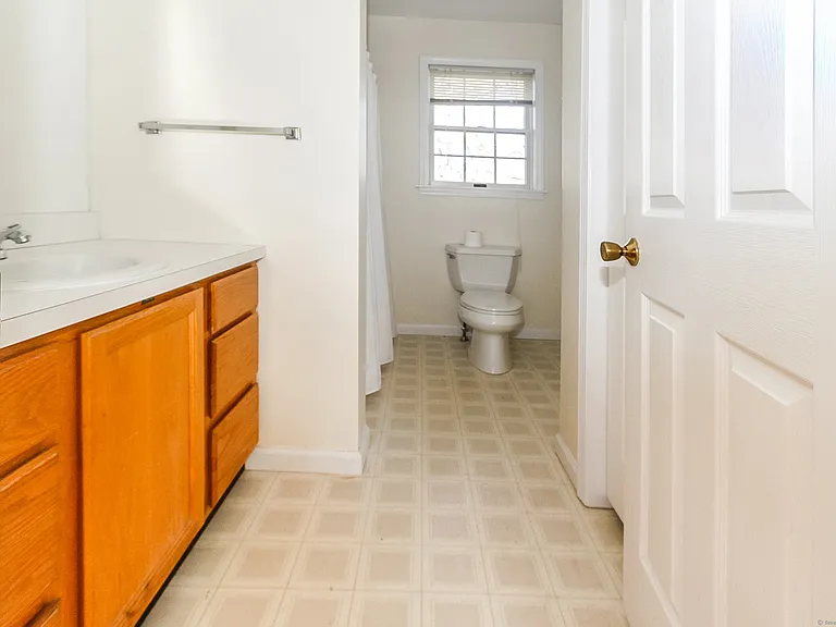 107 Benson Pl — Photo 23