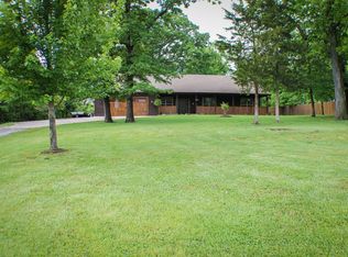 14990 N Ricketts Rd, Hallsville, MO 65255