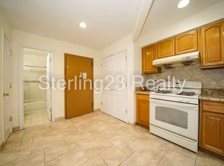 35-09 28th Ave #2D, Astoria, NY 11103