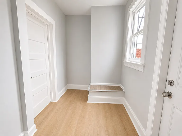716-718 Newark Ave #718-1 — Photo 12
