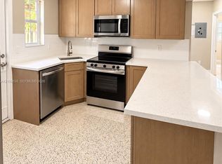 1237 NW 5th St APT 1, Miami, FL 33125