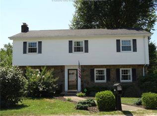 5421 W Pea Ridge Rd, Huntington, WV 25705