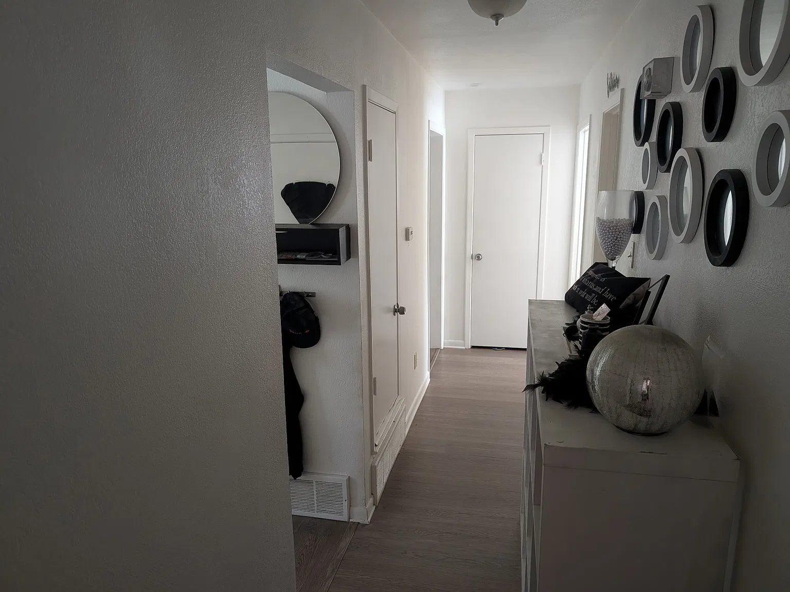 2 bed, 1.5 bath, 1240 sqft, $1,250 — Photo 4