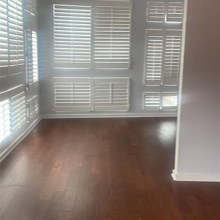 5th image of 2931 E 12th St Unit 200