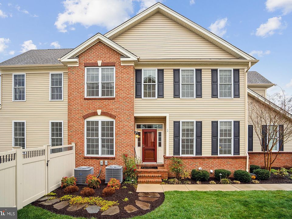 1st image of 8311 Canyon Oak Dr