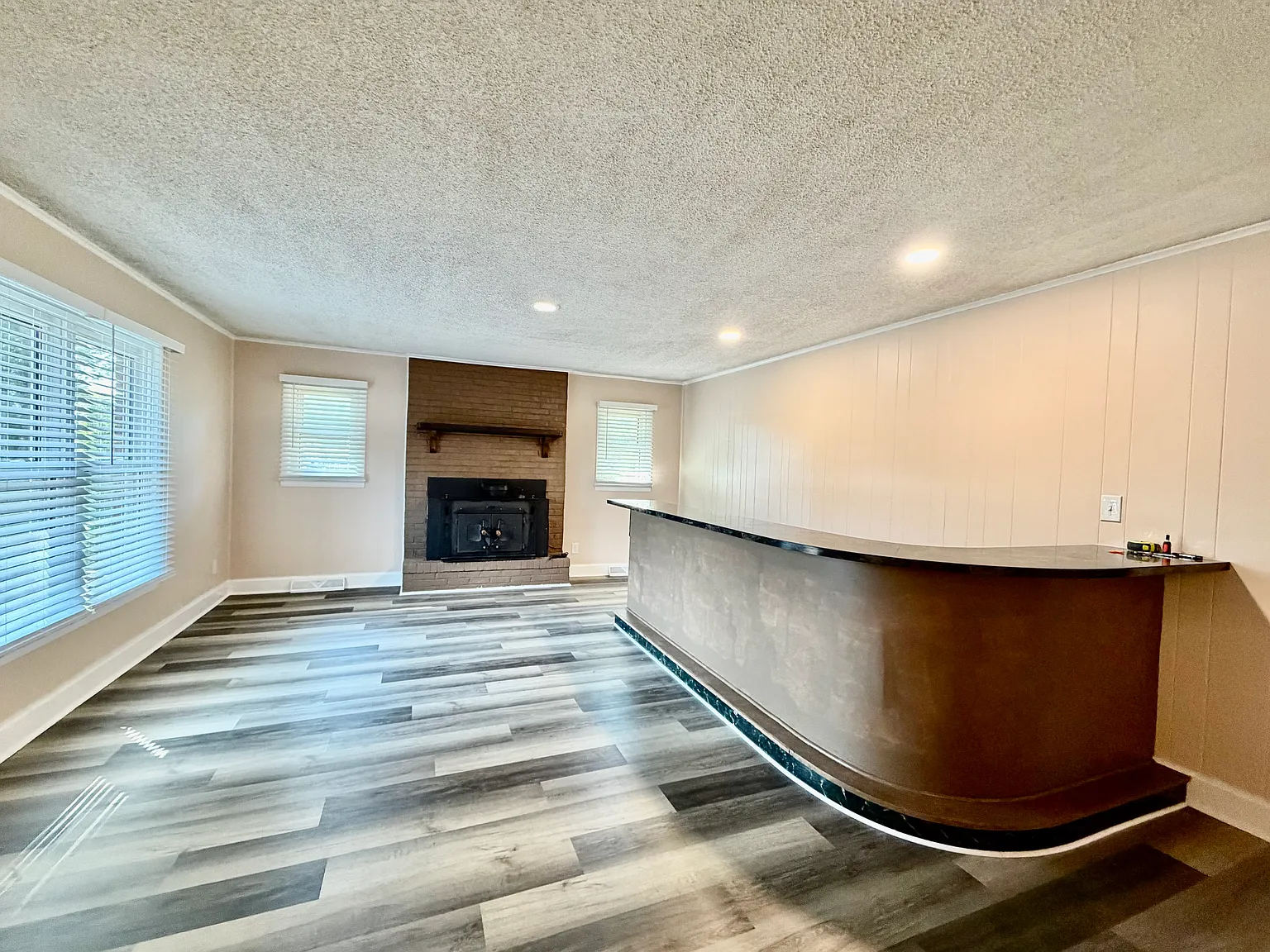 4 bed, 3.5 bath, 2743 sqft, $2,750 — Photo 3