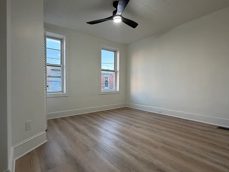 2644 Tilton St — Photo 5