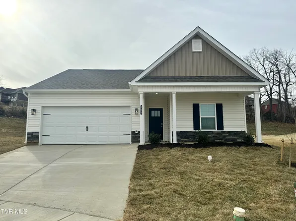 694 Saint Andrews Dr, Kingsport, TN 37664