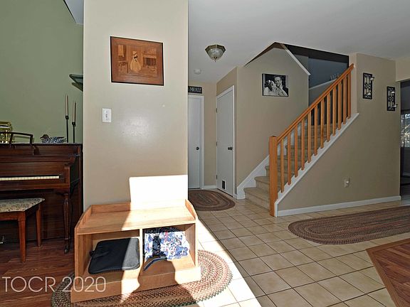 2nd image of 7 Sweet Water Ln