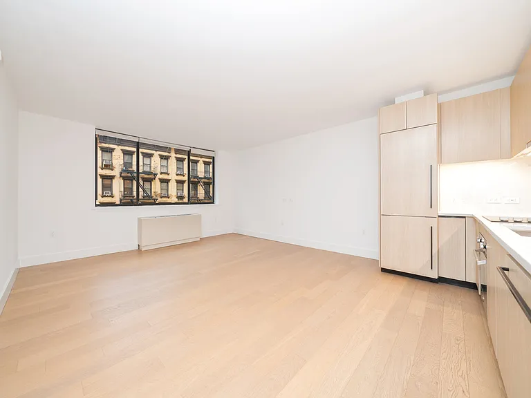 250 W 19th St #14M — Photo 4