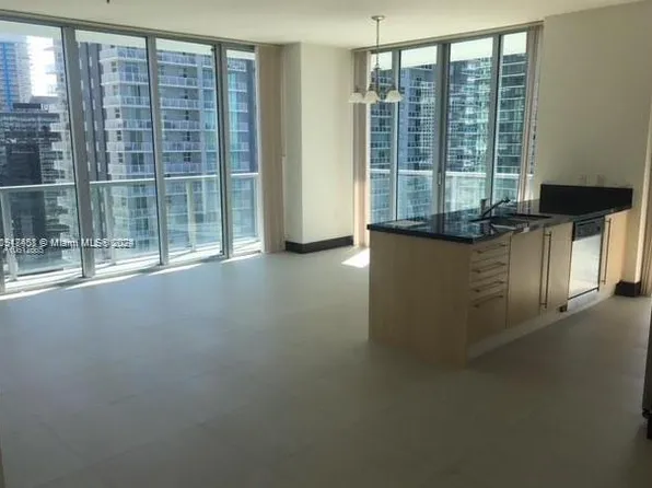 79 SW 12th St APT 1606, Miami, FL 33130