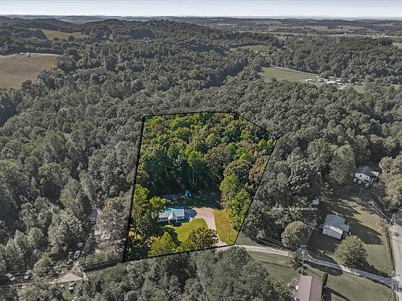 2nd image of 497 Old Mine Rd