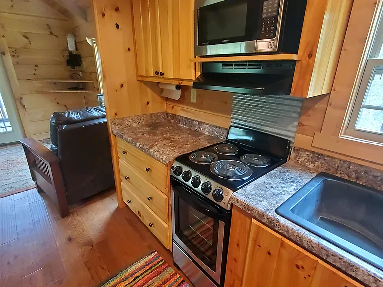 380 Allen Dr — Photo 17