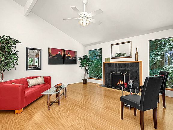 4th image of 16754 NE 33rd Pl