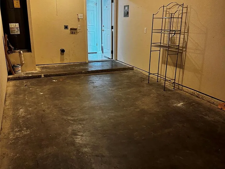 8613 Talyne Chaise Cir #B — Photo 22