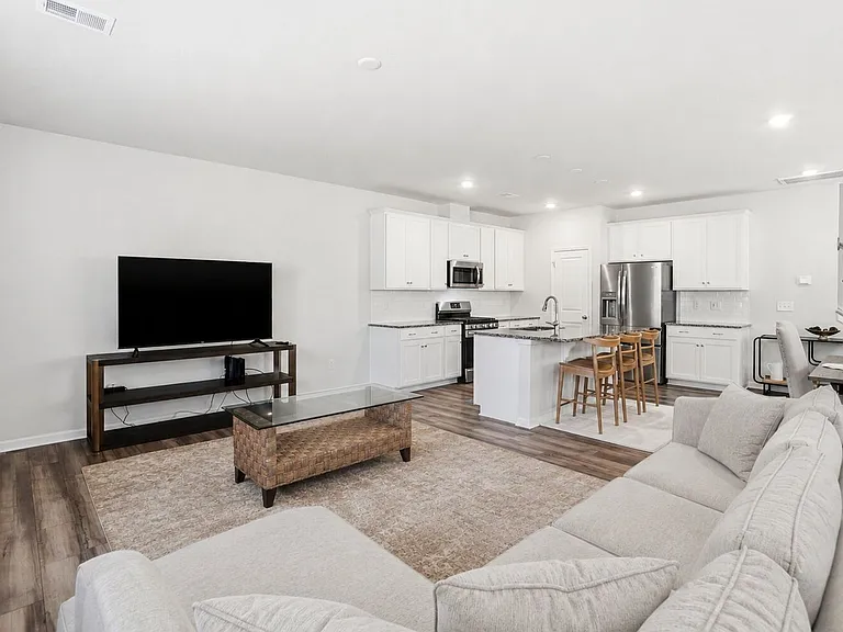 15764 Country House St — Photo 18