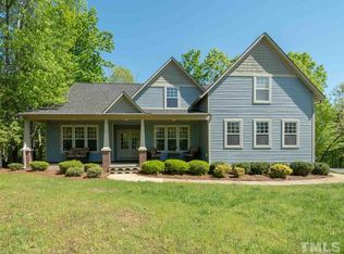 15 Mackenzie Ct, Fuquay Varina, NC 27526