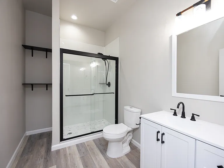 201 E Grand Ave #2 — Photo 13