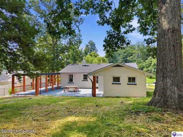 316 Deepwood Dr, Elizabethtown, KY 42701