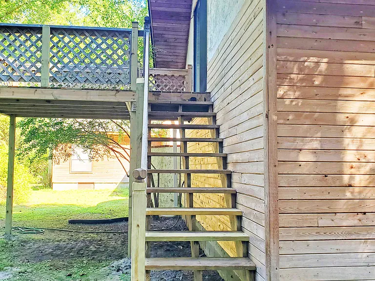 Hockley Wharf Ln — Photo 29