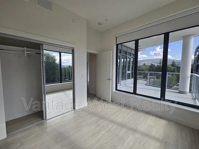 3699 Capozzi Rd #406 — Photo 9