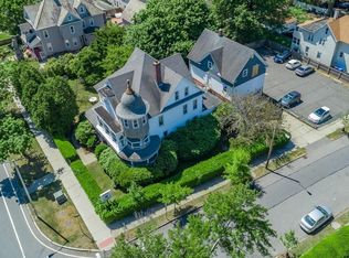 672 Chestnut St, Springfield, MA 01107