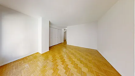 Rented by LEVEN Real Estate