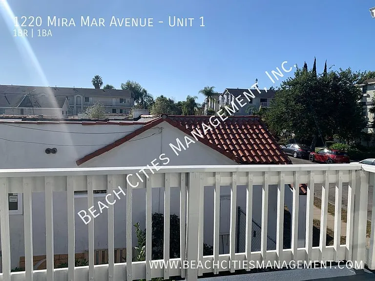 1220 Mira Mar Ave #1 — Photo 38