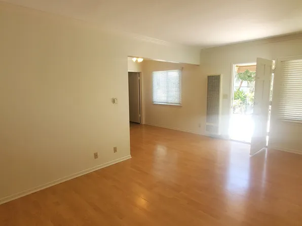 1929 12th St #E, Santa Monica, CA 90404