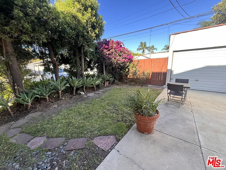 1248 S La Jolla Ave — Photo 38