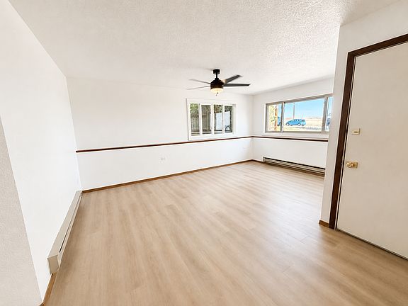 3rd image of 4341 Crow Dr APT A