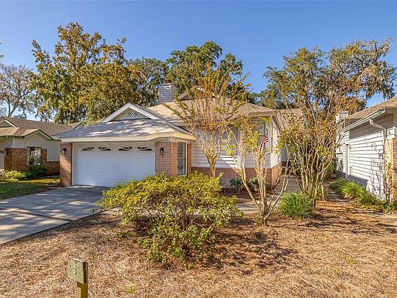 2nd image of 3 Bay Tree Ct W