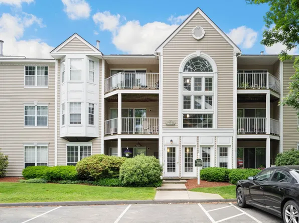 5 Bernards Road #26, Merrimack, NH 03054
