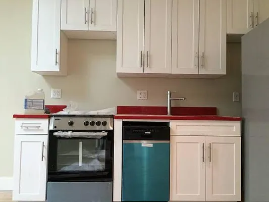 Rented by Loom Group | media 42