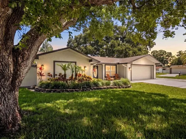 3046 Oak Cove Dr, Clearwater, FL 33759