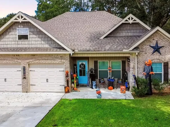 1052 Trawick Rd, Dothan, AL 36305